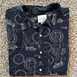 American Eagle Casual Button Down